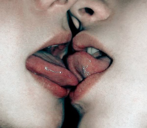 Tongue Kissing 60