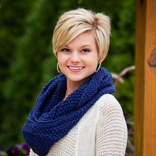 Top 9 Pixie Hairstyles for Round Faces | Styles At Life