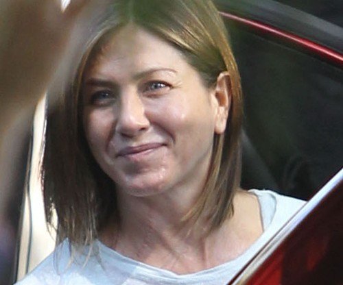 Jennifer-Aniston-without-makeup-1.jpg