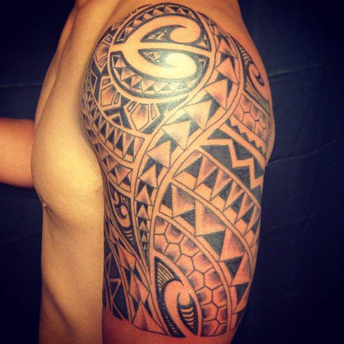 A Tribal Shoulder Tattoo Designs: