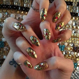 Katy Perry’s Bling Nails