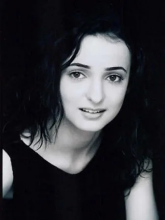 8 Pictures of Sanaya Irani Without Makeup | Styles At Life