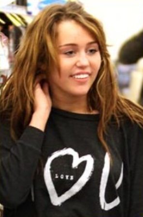 Miley Cyrus Without Makeup 3