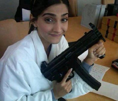 Cute Without Makeup Picture Of Sonam Kapoor