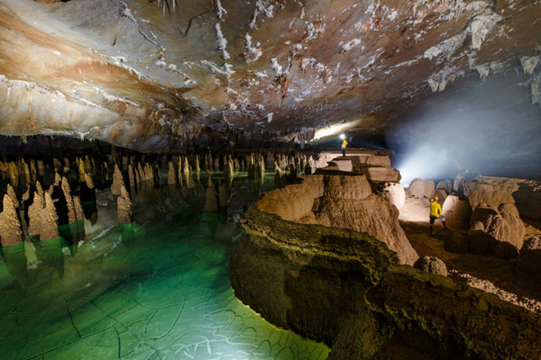 Wonders of Son Doong Caves-Challenging Task