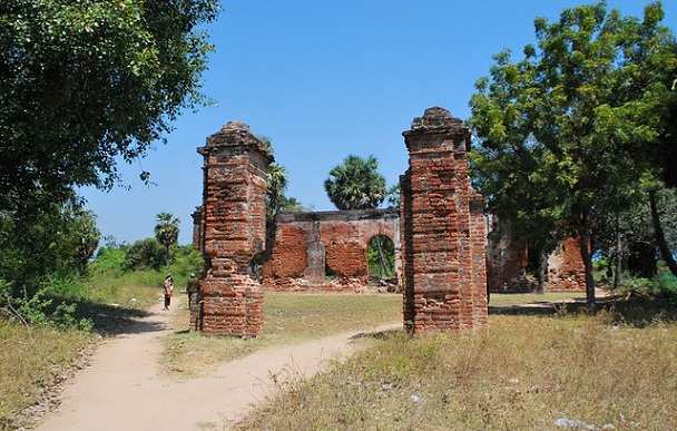 Ariyankuppam Archaeological Site most famous tourist places to visit in Pondicherry.