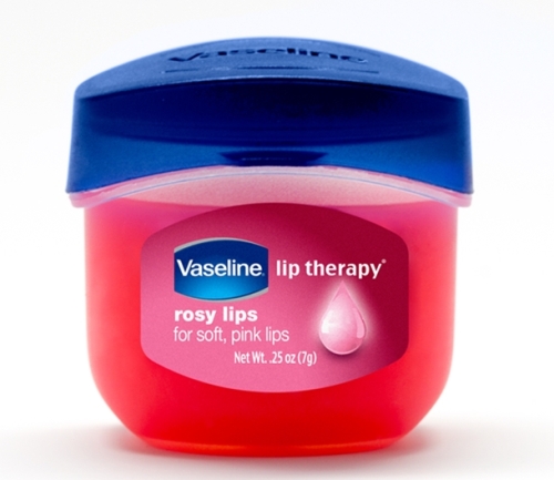 Homemade Beauty Tips for Dry Lips Vaseline