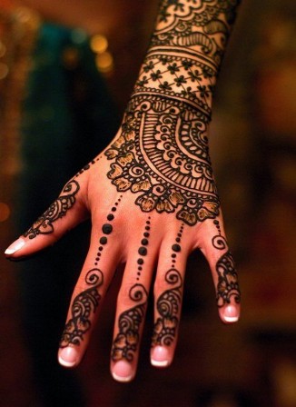 Pakistan Bridal Mehndi Design for Hands