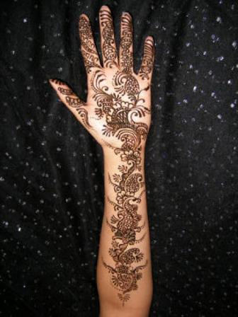 Hand Mehndi Design for Brides