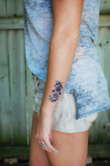 Hand Temporary Roses Tattoos