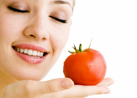 Tomato Face Mask for Oily Skin