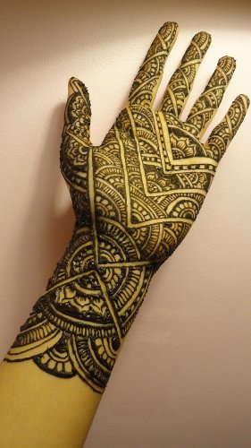 Professional Arabic Hand Mehndi Design 