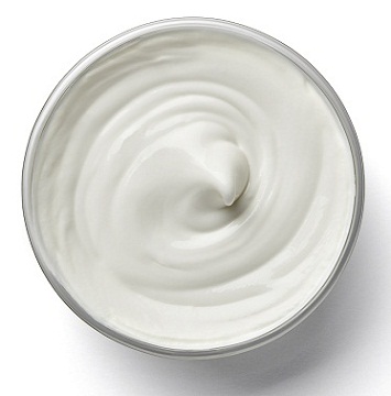 Greek Yogurt For Damaged Hair