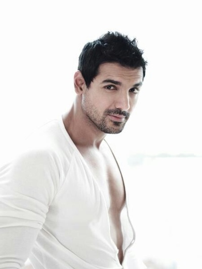 John Abraham With And Without Makeup 7