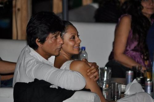 Gauri Khan with and without Makeup 5