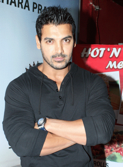 John Abraham With And Without Makeup 3