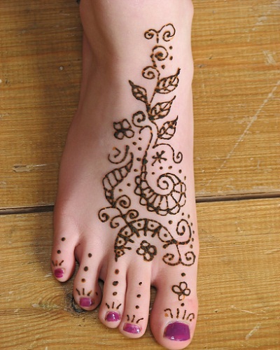 Art of Henna Body Painting Book by Carine Fabius