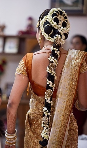 9 Trending Tamil Bridal Hairstyles for Modern Brides | Styles At Life