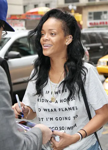 Snavset assimilation Frank Worthley 9 Best Pictures of Rihanna without Makeup | Styles At Life