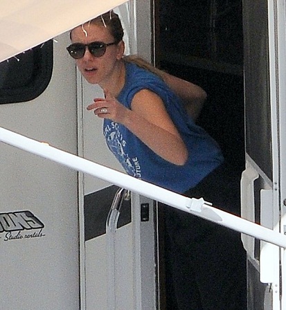 Scarlett Johansson without makeup 6