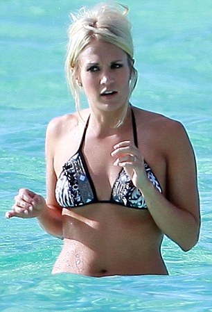 carrie underwood without makeup5