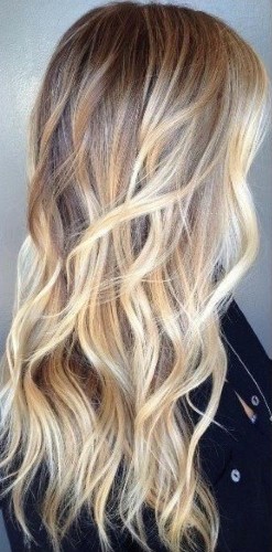 Soft Wavy Hairstyle