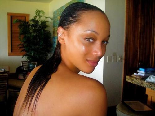 Pictures of Tyra Banks Without Makeup 5