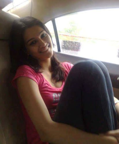  Kriti Sanon Without Makeup Pictures 1