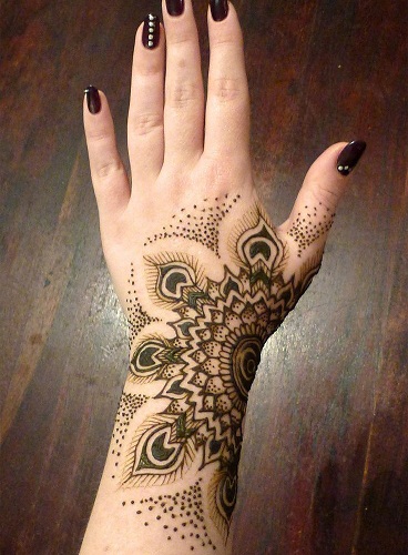 Peacock Feathers and Flowers Mehndi