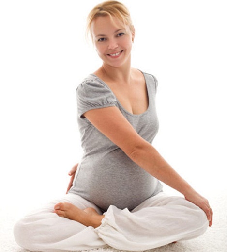 stretches to do while pregnant