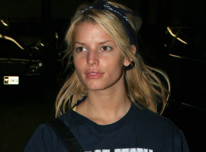 Jessica Simpson without makeup 7