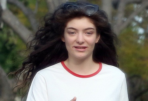 Lorde-without-makeup 5