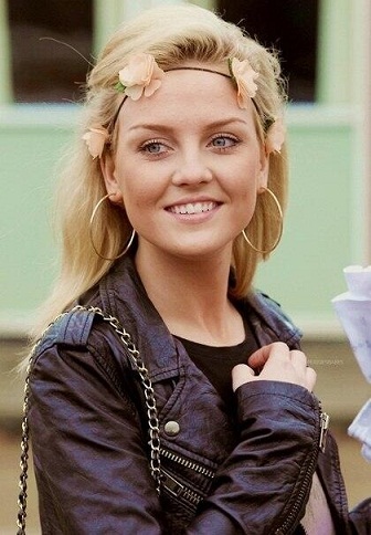 Perrie Edwards without Makeup
