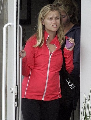 Reese Witherspoon without Makeup