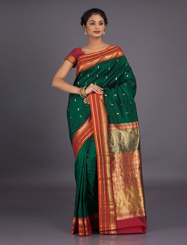20 Stylish Designs of Bangalore Sarees with Traditional Look