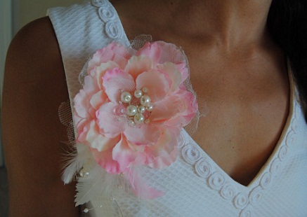 brooch-designs-pink-flower-brooch