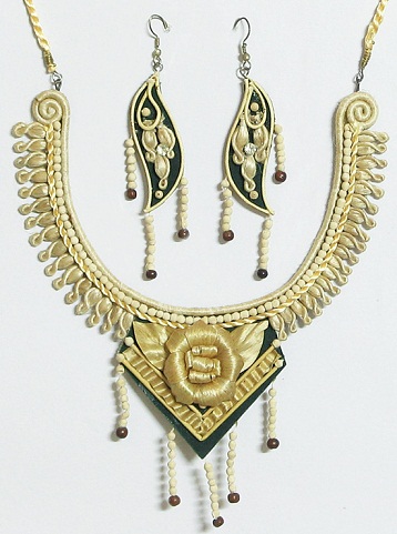jute-jewellery-designs