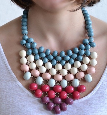 Large-Beaded Neck Piece for Girls