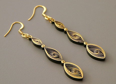 paper-quilling-earring-designs-spiral-pattern-quilling-earrings