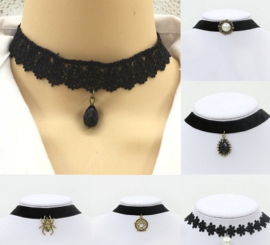 The Black Velvet Choker Necklace