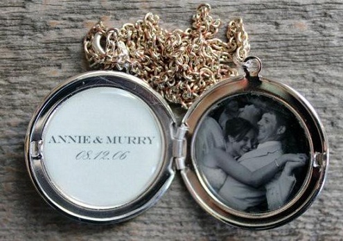 Couple Photo Locket with Chain Design