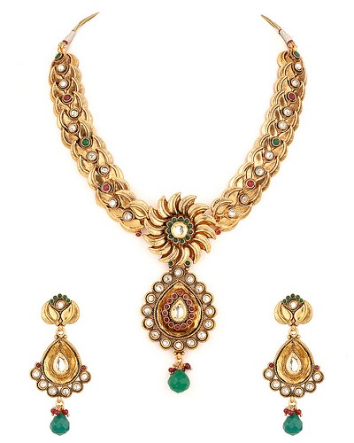 Designer Kundan Necklace in Gold