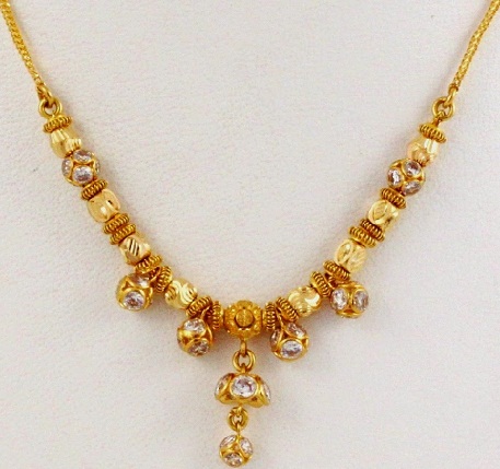 Gold Choker Necklace for Ladies