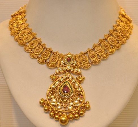 Latest Designer Gold Necklace for Wedding