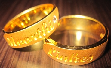 Names Engraved Wedding Rings