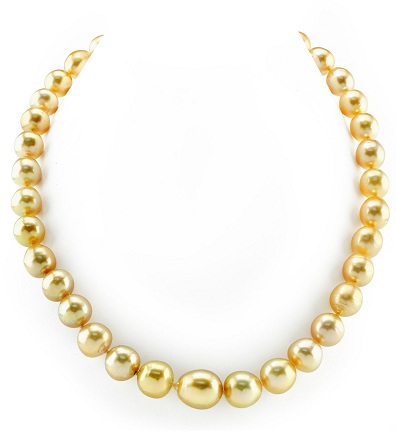 Oval-shaped Necklace