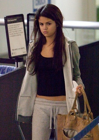 Selena Gomez Without Makeup 15