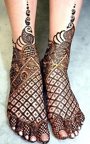 Mehendi Design for Legs