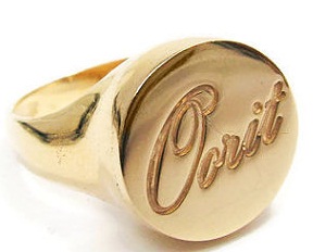 ring-with-name-for-men-made-of-gold18