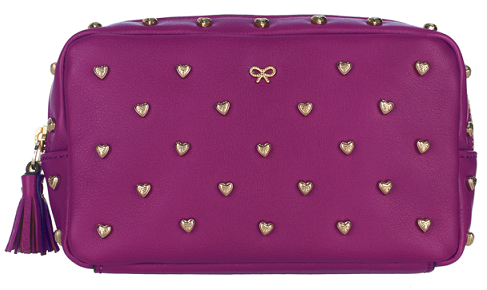 9 Trendy Makeup Bags in Different Sizes and Models